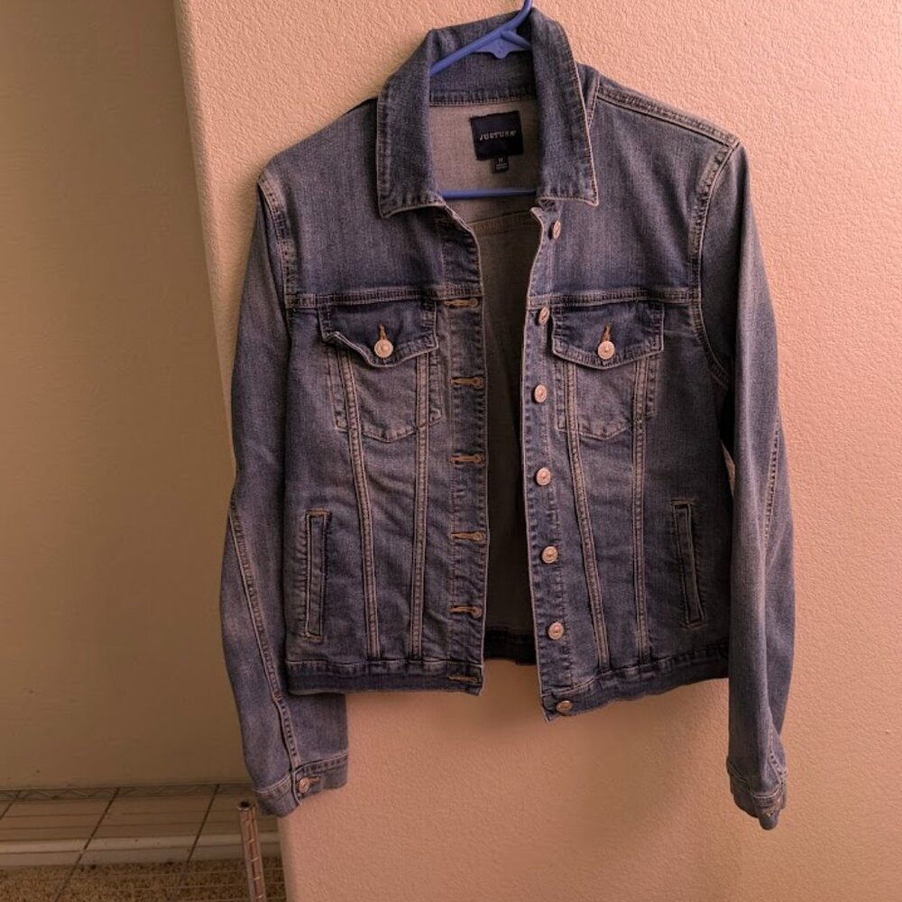 Jean Jacket - Picture 2 of 7